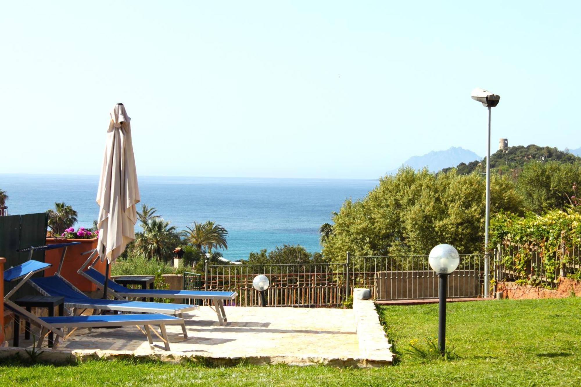 Arbatax Le Terrazze Sul Mare Aparthotel Екстериор снимка